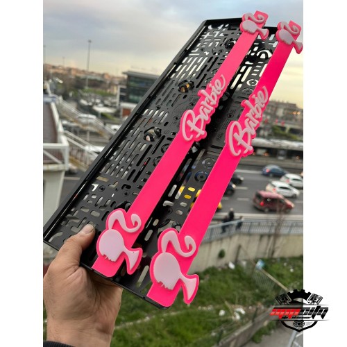 Barbie Yazılı Pembe Renk Özel Tasarım Lüks Pleksi Plakalık